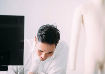 從倫敦時裝周淬鍊而生的邏輯優雅品牌SEANNUNG